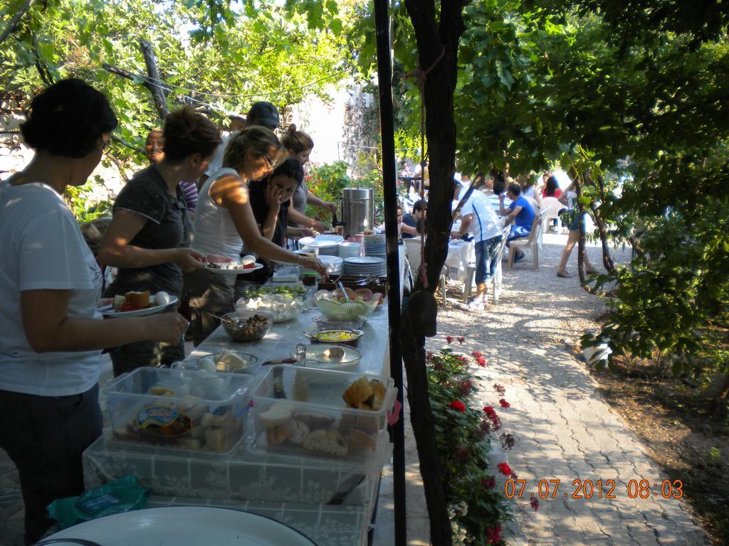 George House Bed & Breakfast Faralya Exterior foto